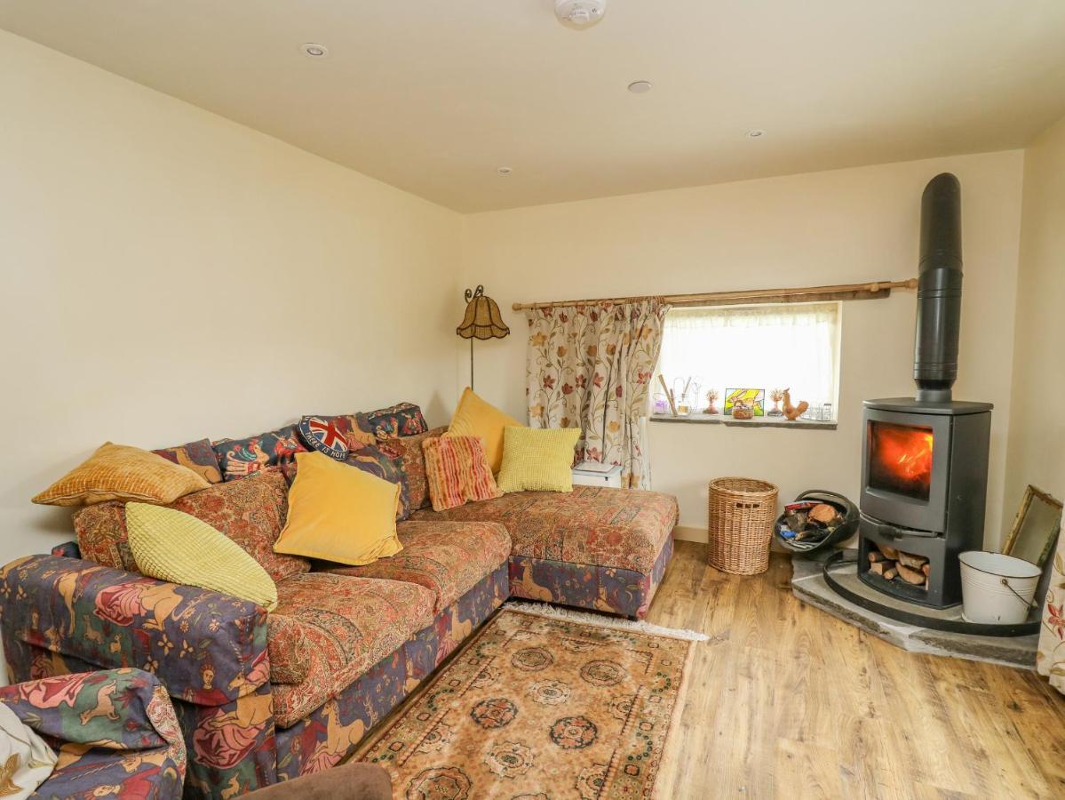 Buzzards Breg Villa Builth Wells Exterior photo